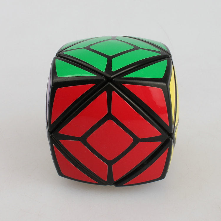 Arc-shaped oblique turning cube