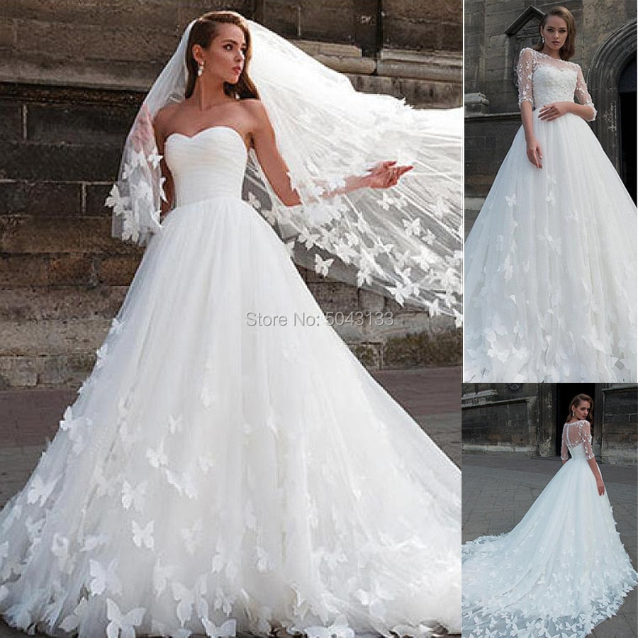 Attractive Tulle Sweetheart Neck Ball Gown Wedding Dresses Handmade Butterflies Bridal Gown Wedding Gowns with Detachable Jacket